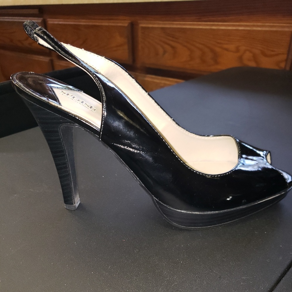 Vintage unused shiny 4 and 3/4 " pump